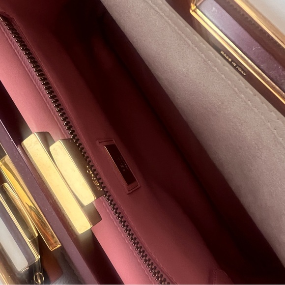 FENDI Vitello Seta Shiny Nappa Medium Peekaboo I - Picture 12 of 12